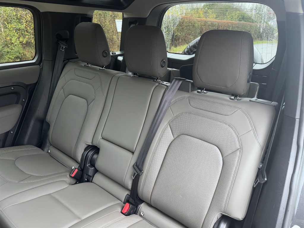 Used Land Rover Defender 110 2022 for sale - 76580362: Photo 19