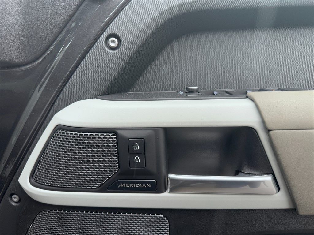 Used Land Rover Defender 110 2022 for sale - 76580362: Photo 22