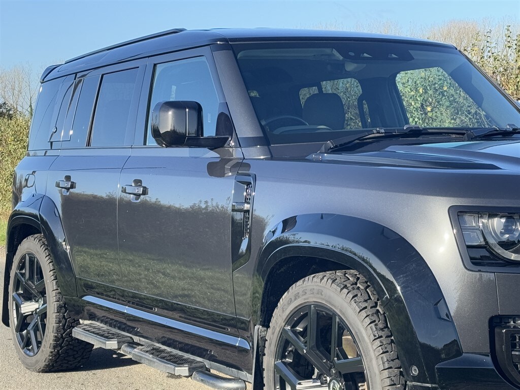 Used Land Rover Defender 110 2022 for sale - 76580362: Photo 30