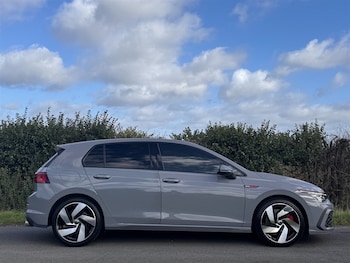 Used Volkswagen Golf 2021 for sale - 75967422: Photo