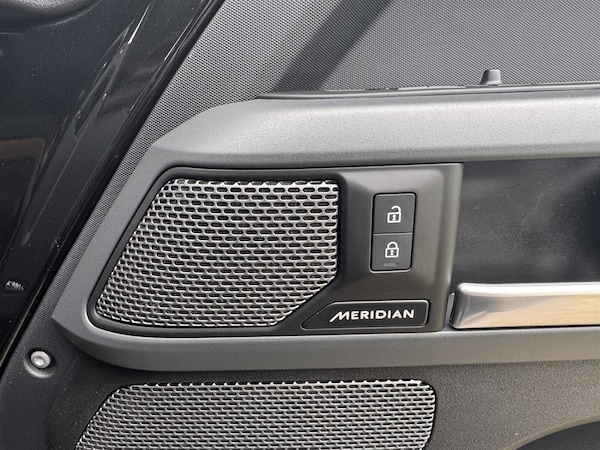 Used Land Rover Defender 110 2023 for sale - 76240973: Photo 19