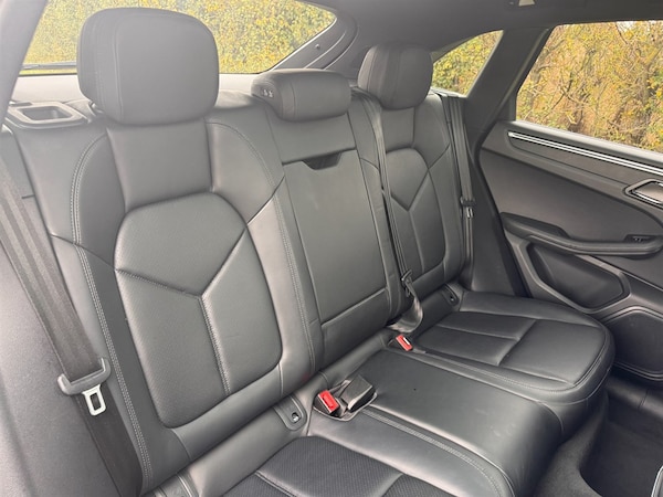 Used Porsche Macan 2020 for sale - 76241006: Photo 14