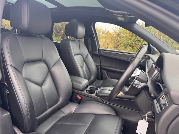 Used Porsche Macan 2020 for sale - 76241006: Photo 8