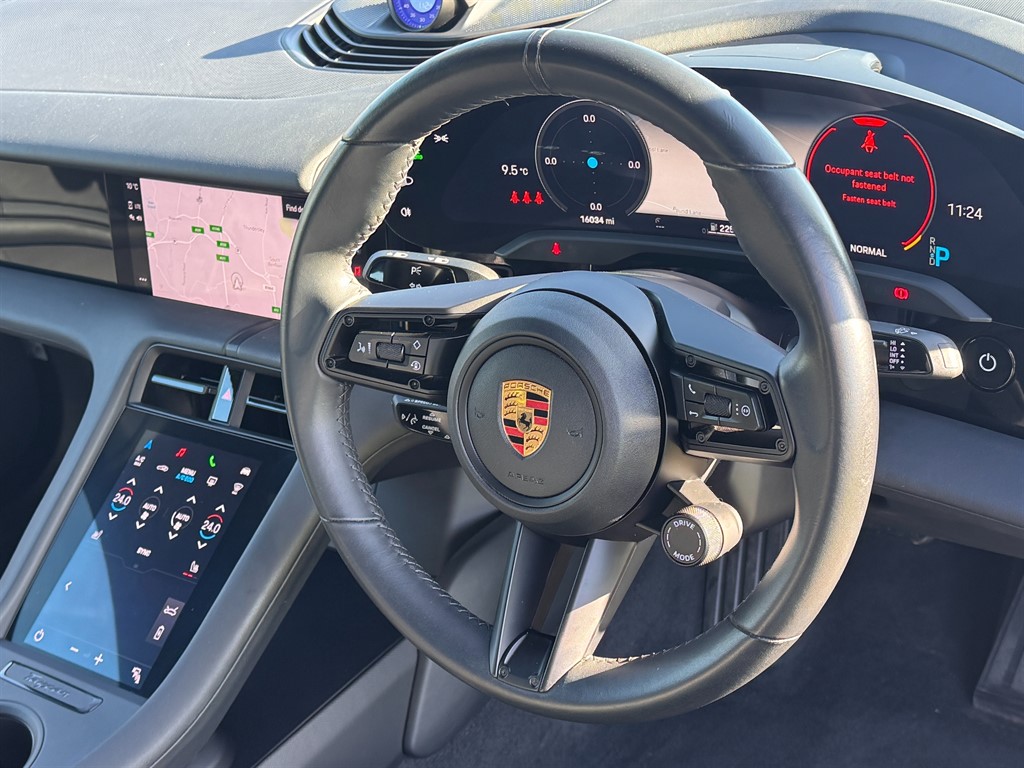 Used Porsche Taycan 2020 for sale - 76366712: Photo 10