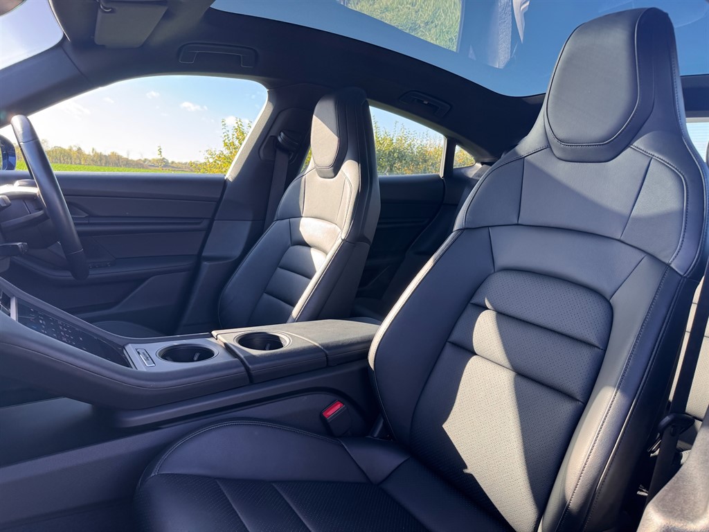 Used Porsche Taycan 2020 for sale - 76366712: Photo 12