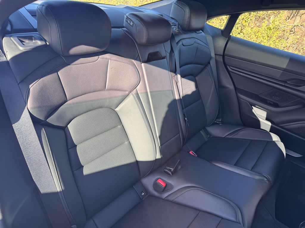 Used Porsche Taycan 2020 for sale - 76366712: Photo 15