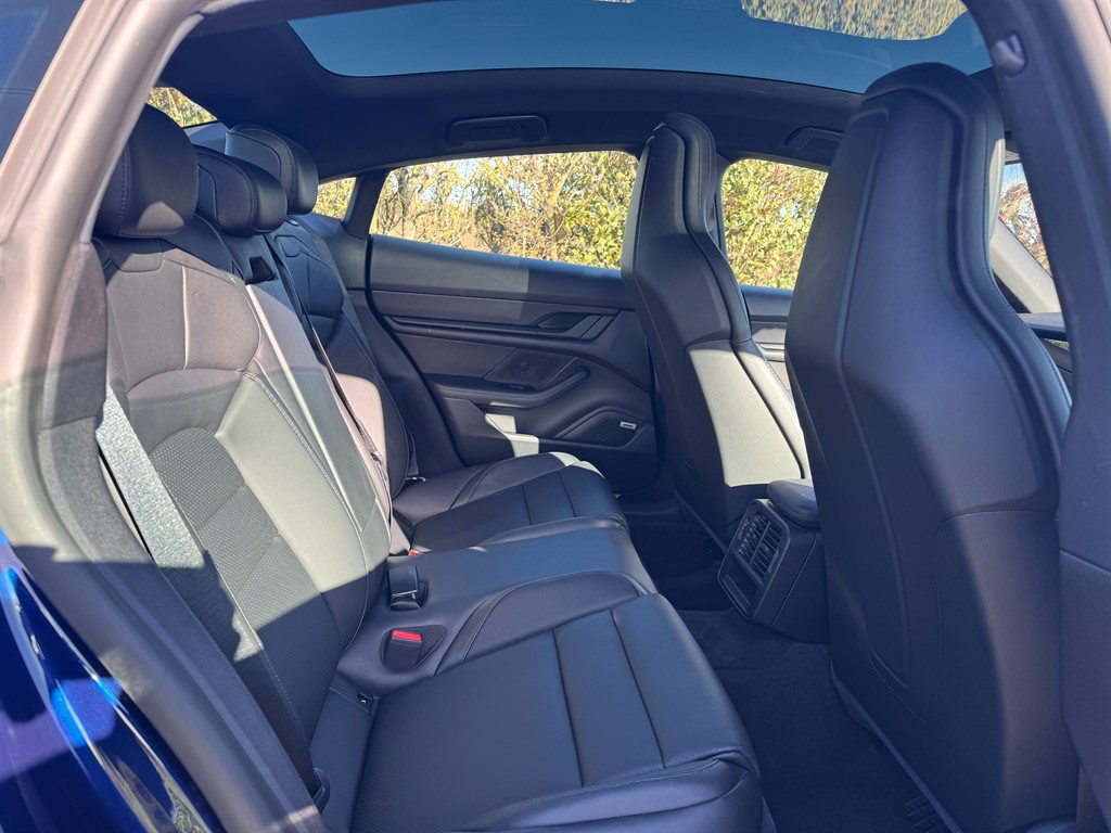 Used Porsche Taycan 2020 for sale - 76366712: Photo 16