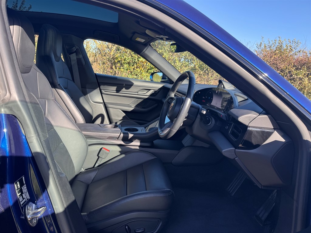 Used Porsche Taycan 2020 for sale - 76366712: Photo 7