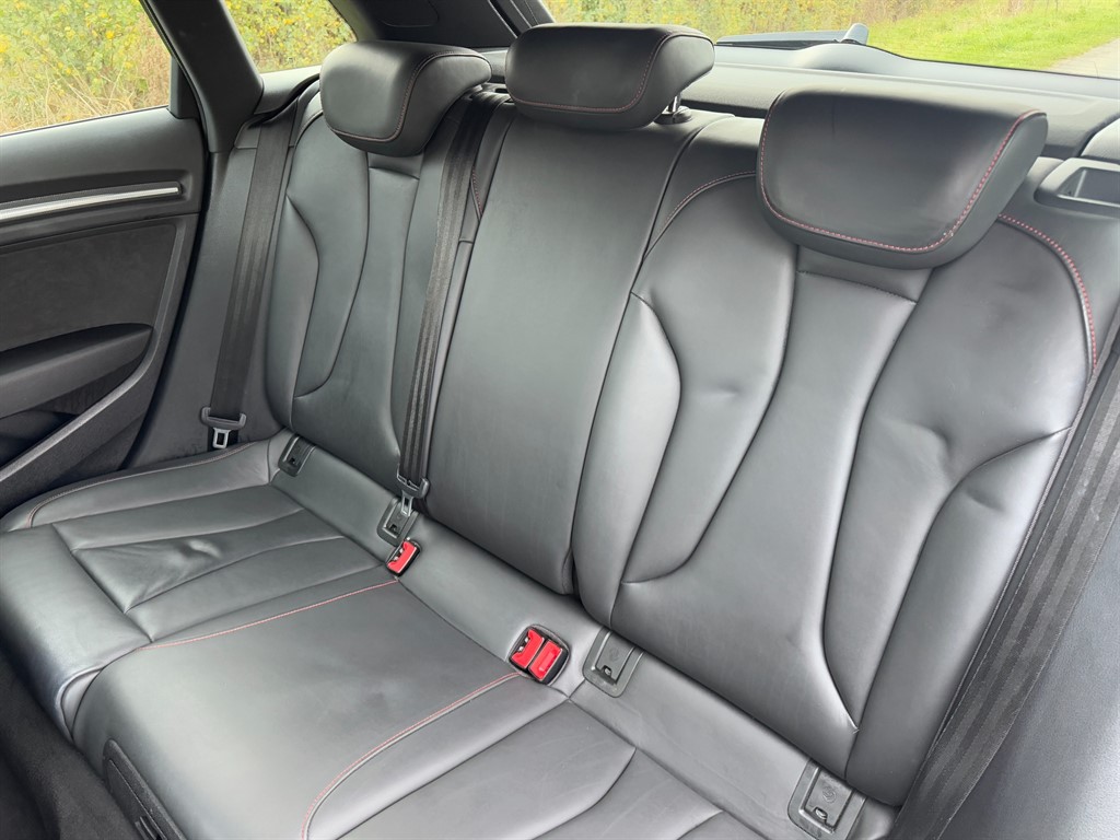 Used Audi RS3 2018 for sale - 76438238: Photo 13