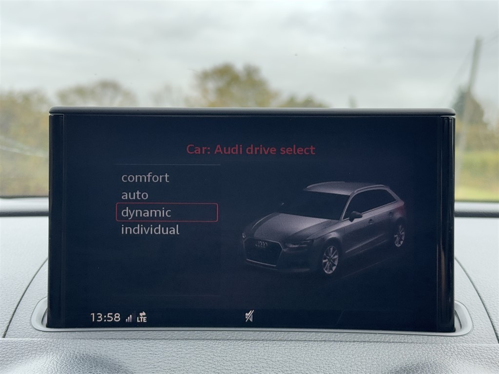 Used Audi RS3 2018 for sale - 76438238: Photo 17