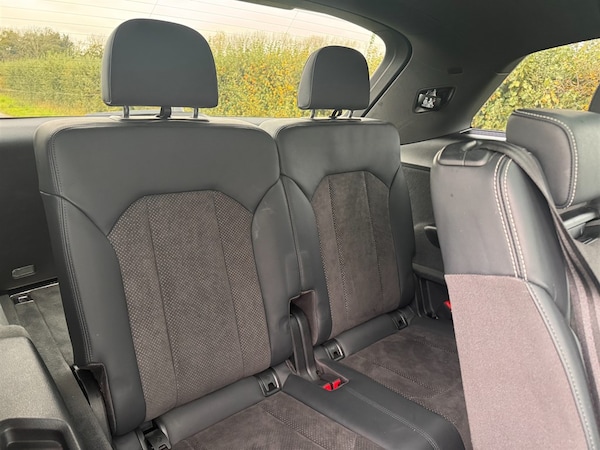 Used Audi Q7 2018 for sale - 76209098: Photo 16