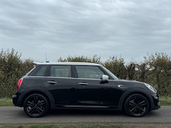 Used MINI Hatch 2020 for sale - 76494165: Photo