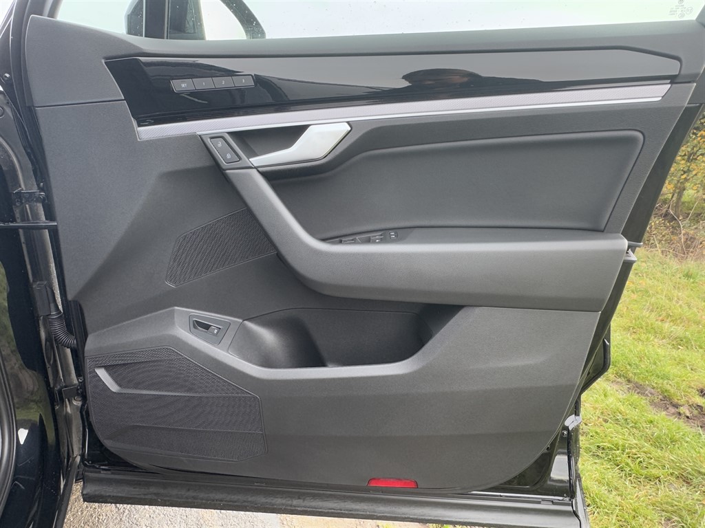 Used Volkswagen Touareg 2022 for sale - 76494205: Photo 24