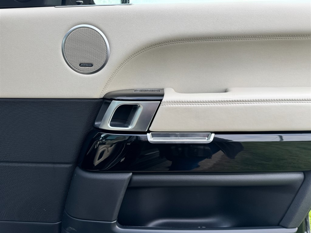 Used Land Rover Range Rover 2017 for sale - 76615887: Photo 23