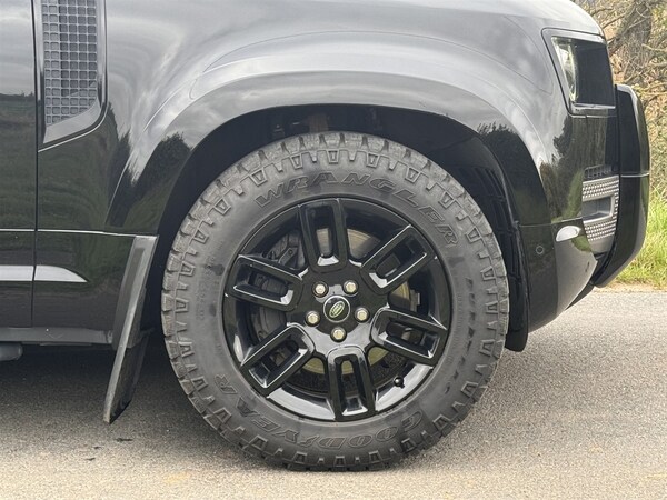 Used Land Rover Defender 110 2023 for sale - 76240986: Photo 35