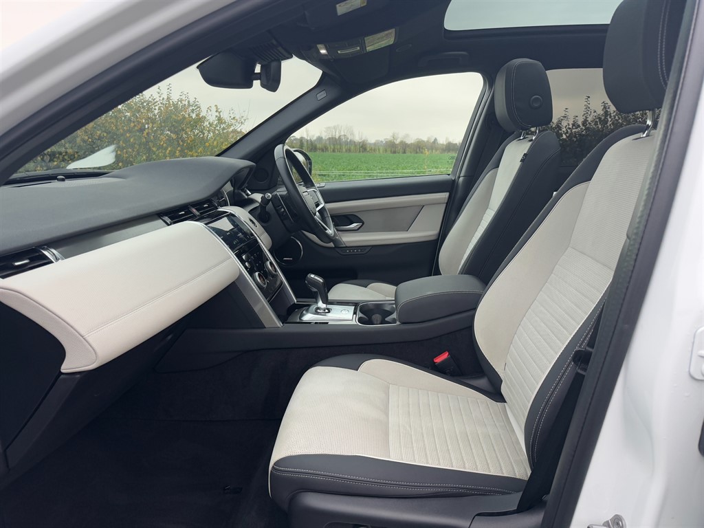 Used Land Rover Discovery Sport 2022 for sale - 76532349: Photo 12