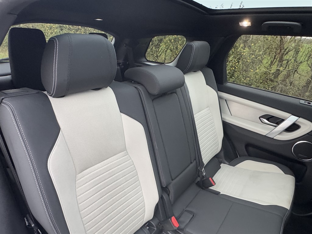 Used Land Rover Discovery Sport 2022 for sale - 76532349: Photo 14