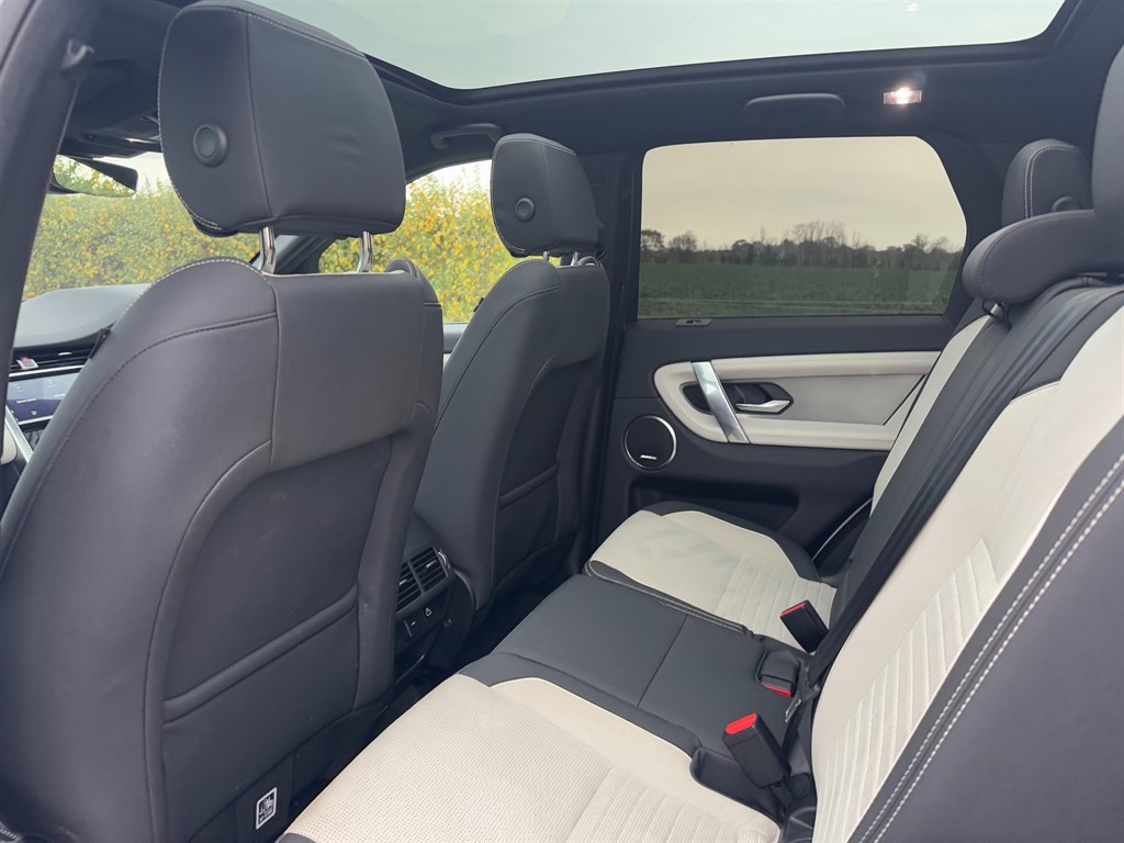 Used Land Rover Discovery Sport 2022 for sale - 76532349: Photo 18