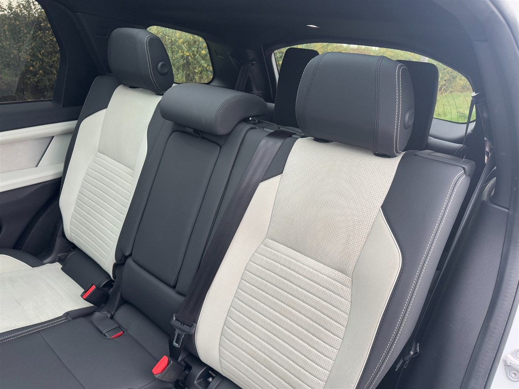 Used Land Rover Discovery Sport 2022 for sale - 76532349: Photo 20