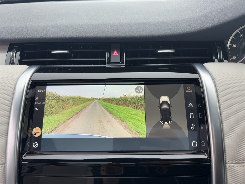 Used Land Rover Discovery Sport 2022 for sale - 76532349: Photo 25