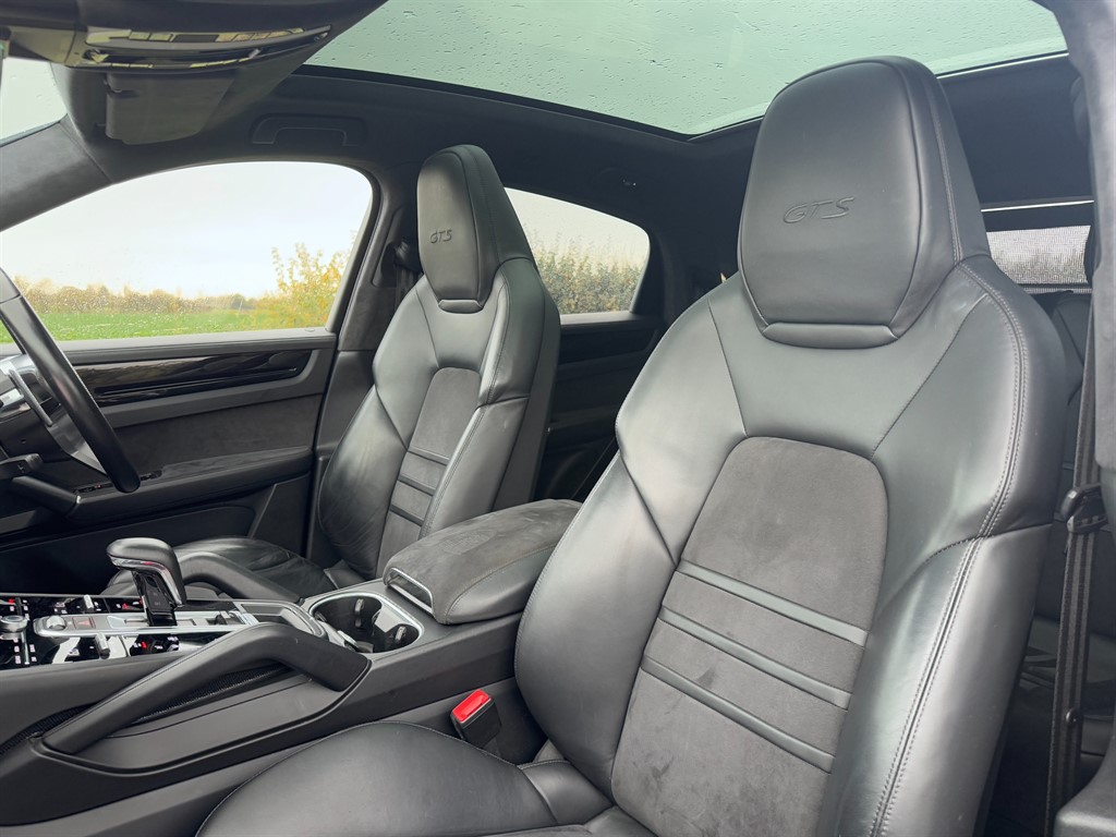 Used Porsche Cayenne 2020 for sale - 76494200: Photo 15