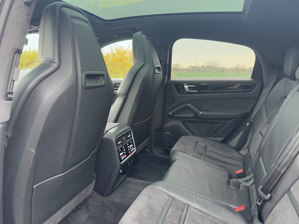 Used Porsche Cayenne 2020 for sale - 76494200: Photo 22