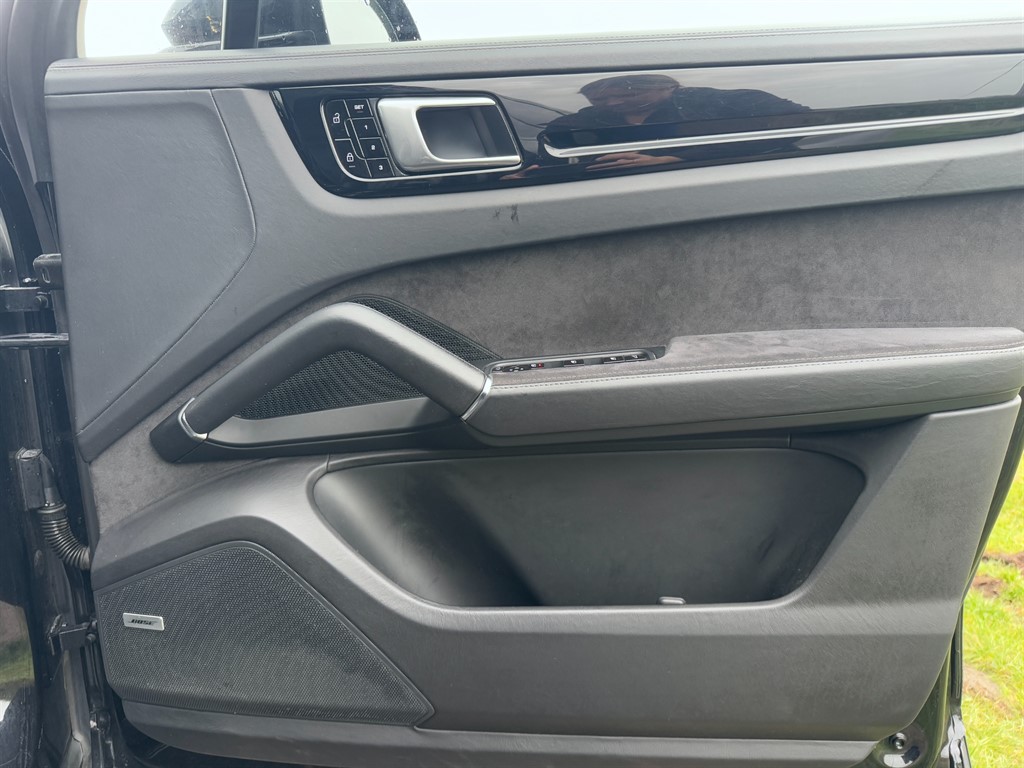 Used Porsche Cayenne 2020 for sale - 76494200: Photo 25