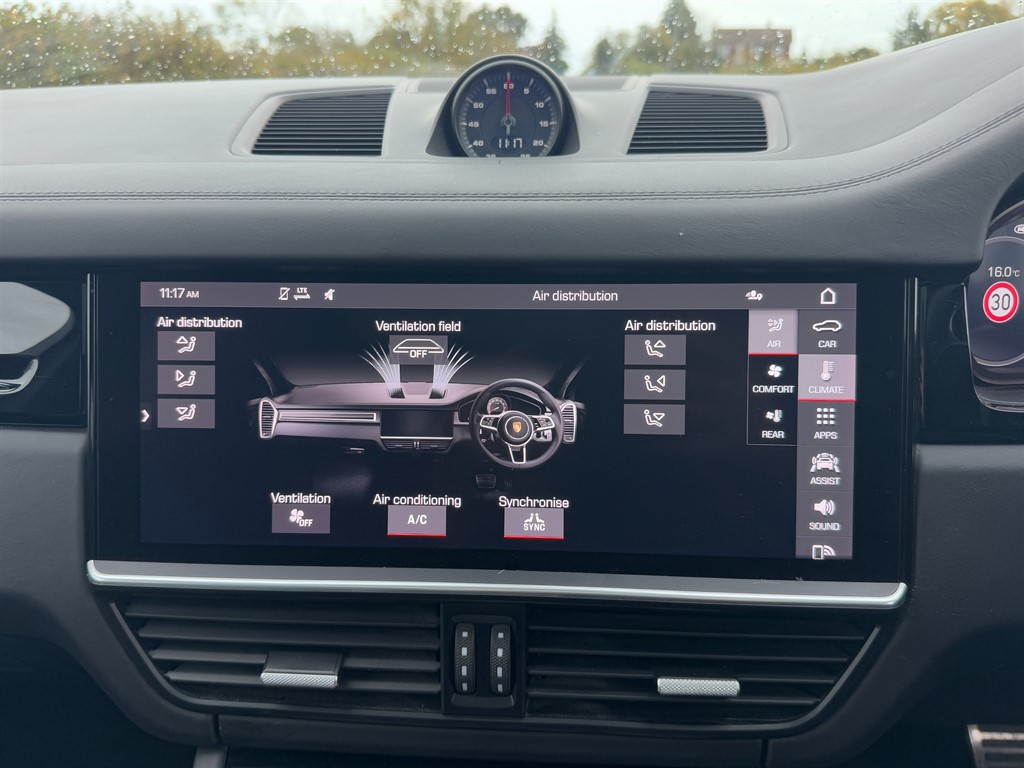 Used Porsche Cayenne 2020 for sale - 76494200: Photo 30