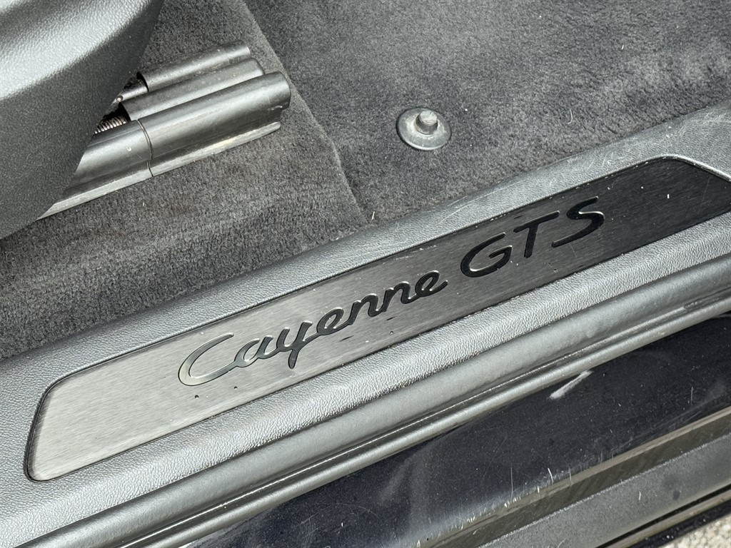 Used Porsche Cayenne 2020 for sale - 76494200: Photo 37