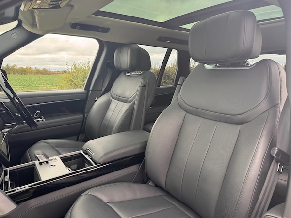 Used Land Rover Range Rover 2024 for sale - 76255141: Photo 12
