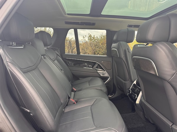 Used Land Rover Range Rover 2024 for sale - 76255141: Photo 16