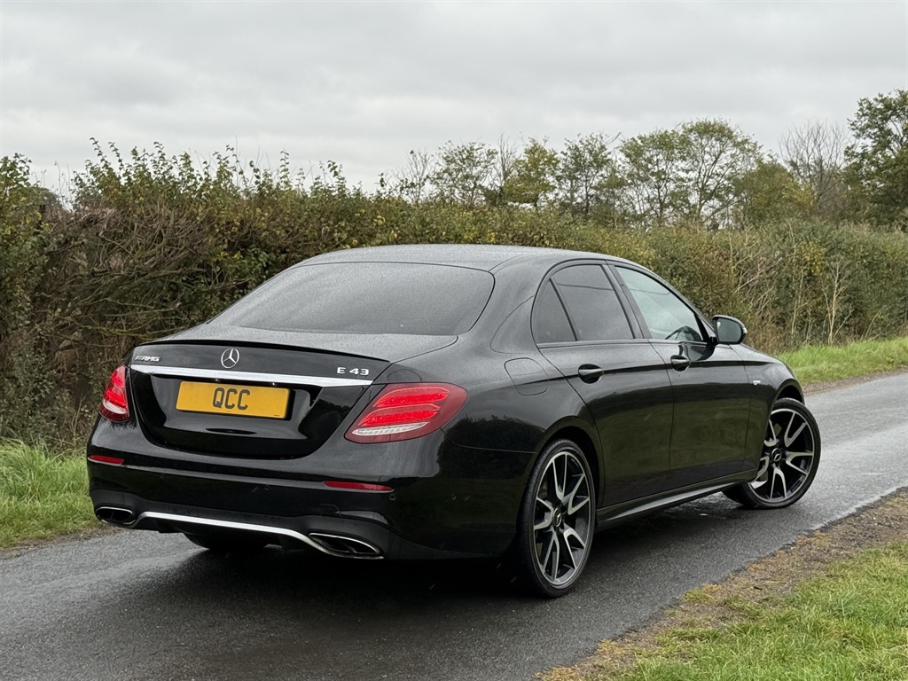Used Mercedes-Benz E-Class 2017 for sale - 76161655: Photo 4