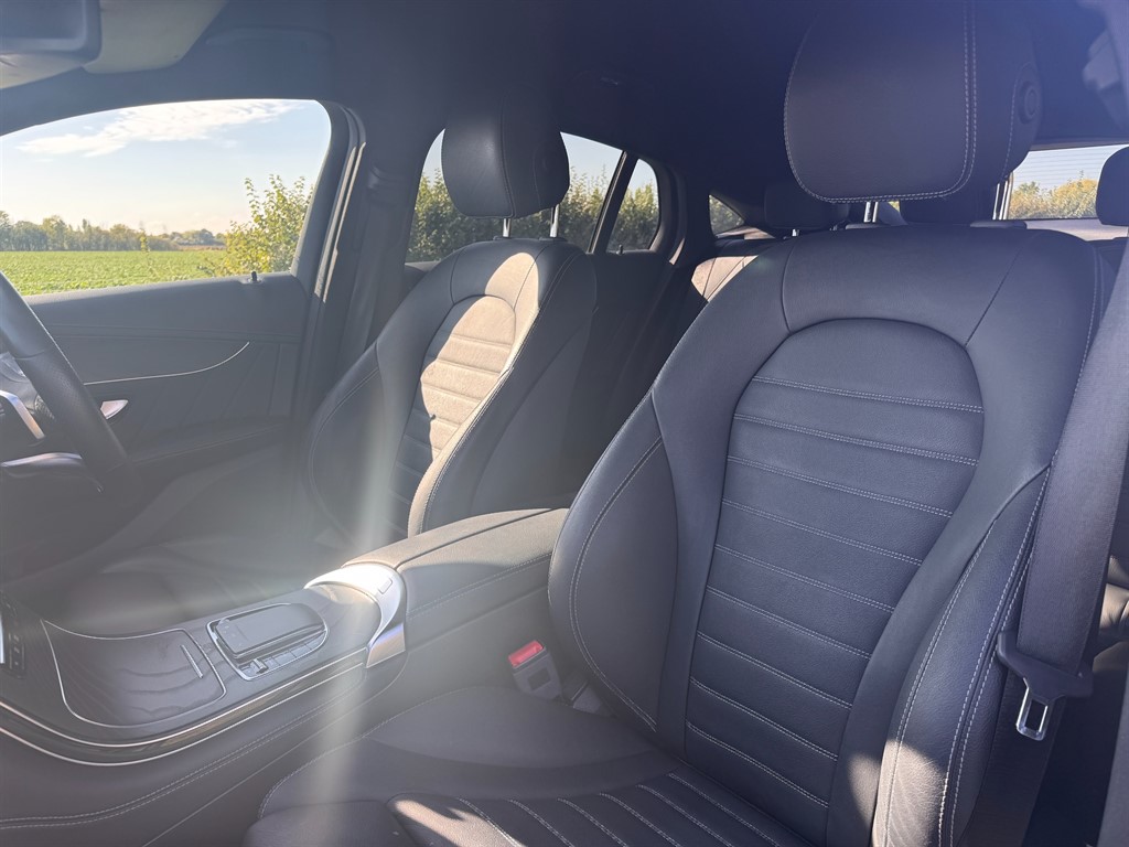 Used Mercedes-Benz GLC 2020 for sale - 76086933: Photo 10