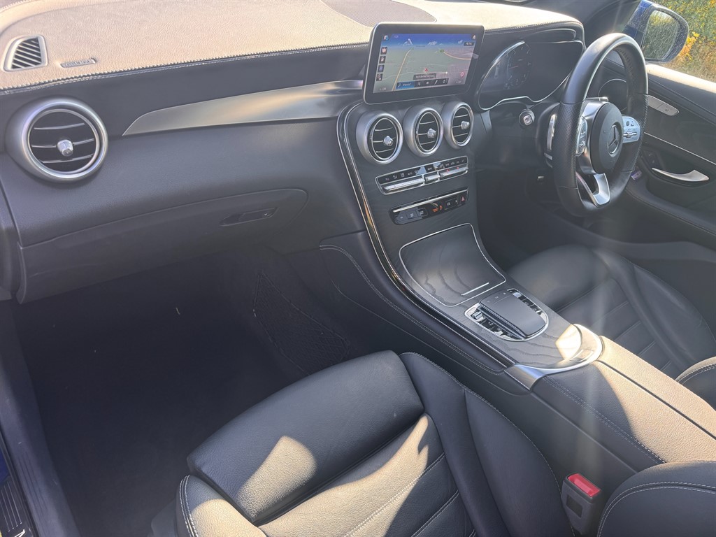 Used Mercedes-Benz GLC 2020 for sale - 76086933: Photo 11