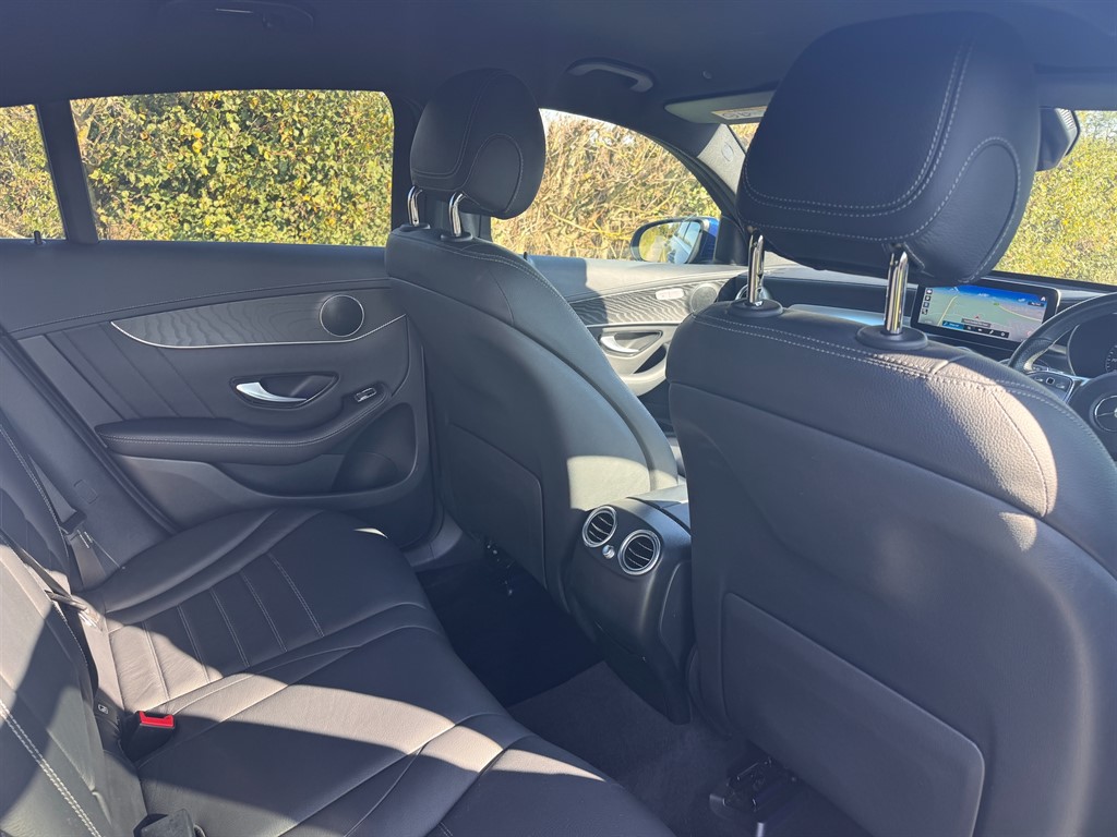 Used Mercedes-Benz GLC 2020 for sale - 76086933: Photo 14