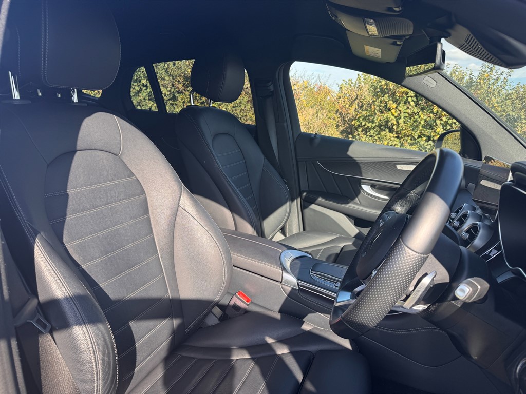 Used Mercedes-Benz GLC 2020 for sale - 76086933: Photo 8