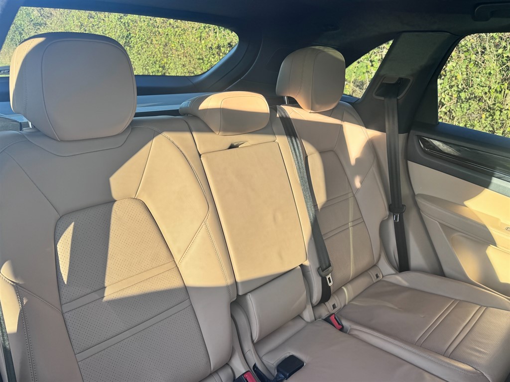 Used Porsche Cayenne 2018 for sale - 76628507: Photo 13