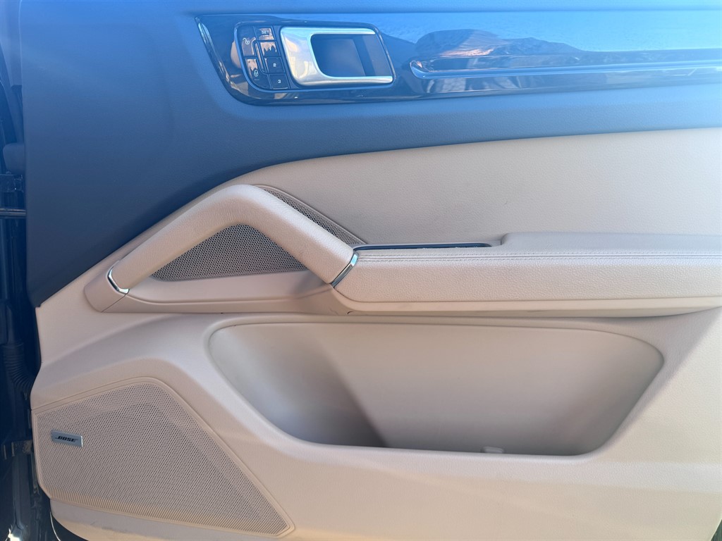 Used Porsche Cayenne 2018 for sale - 76628507: Photo 17