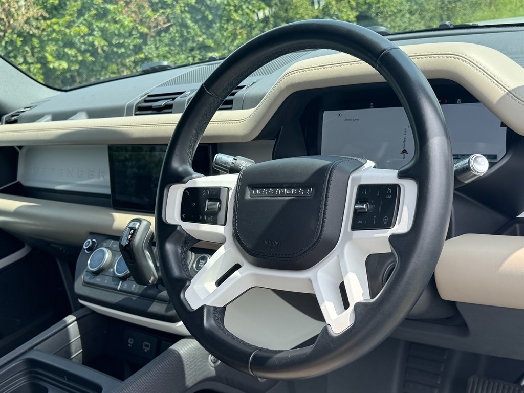 Used Land Rover Defender 110 2021 for sale - 76265761: Photo 10