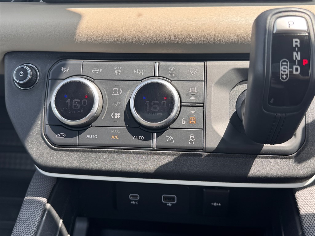 Used Land Rover Defender 110 2021 for sale - 76265761: Photo 11