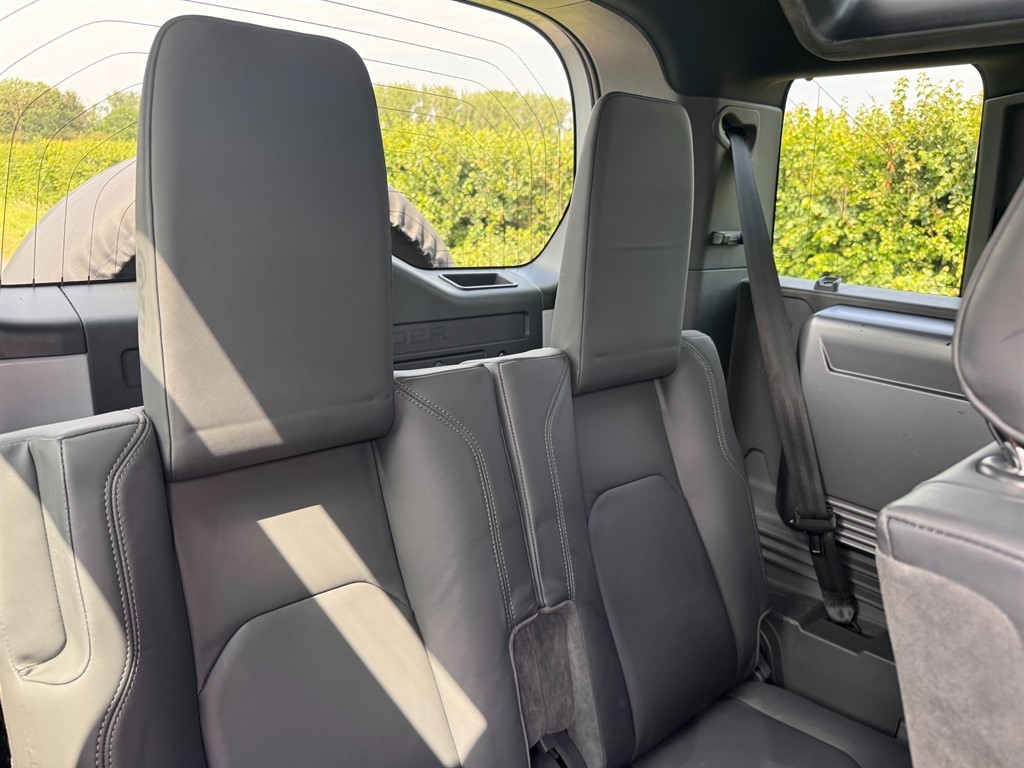 Used Land Rover Defender 110 2021 for sale - 76265761: Photo 16