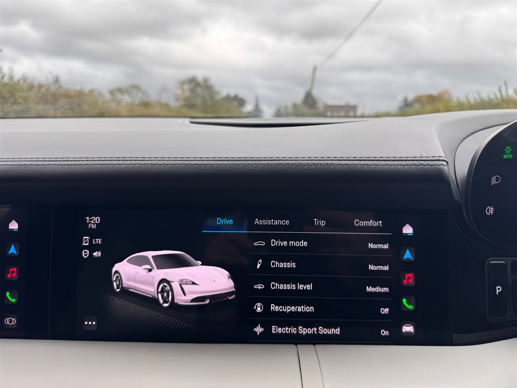 Used Porsche Taycan 2020 for sale - 76438275: Photo 22