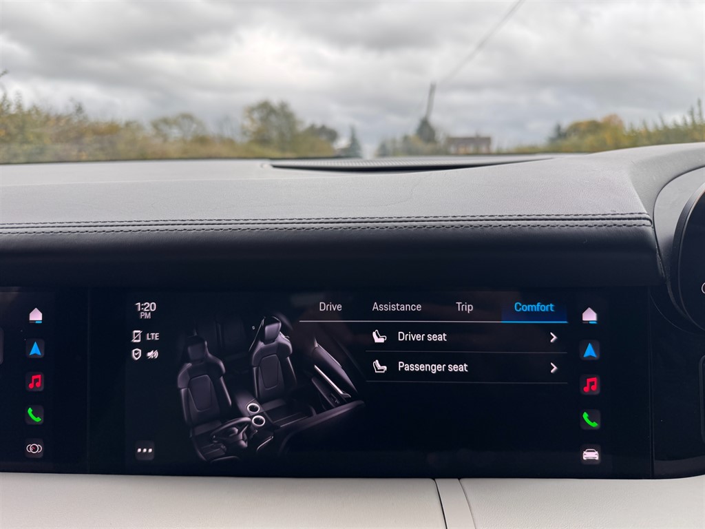 Used Porsche Taycan 2020 for sale - 76438275: Photo 24