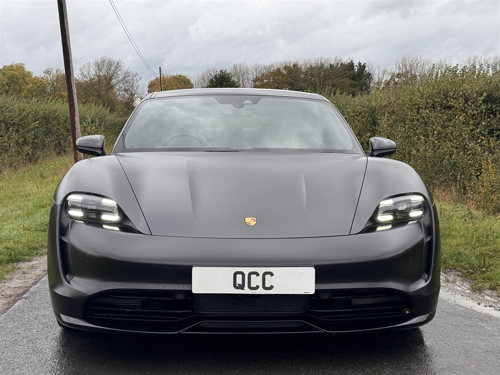 Used Porsche Taycan 2020 for sale - 76438275: Photo 3