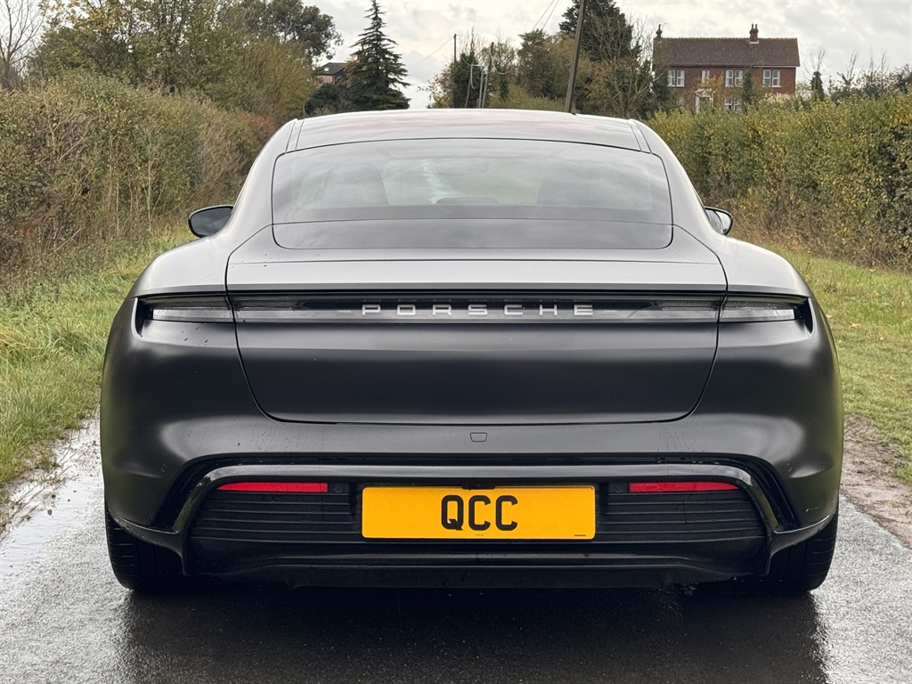 Used Porsche Taycan 2020 for sale - 76438275: Photo 5