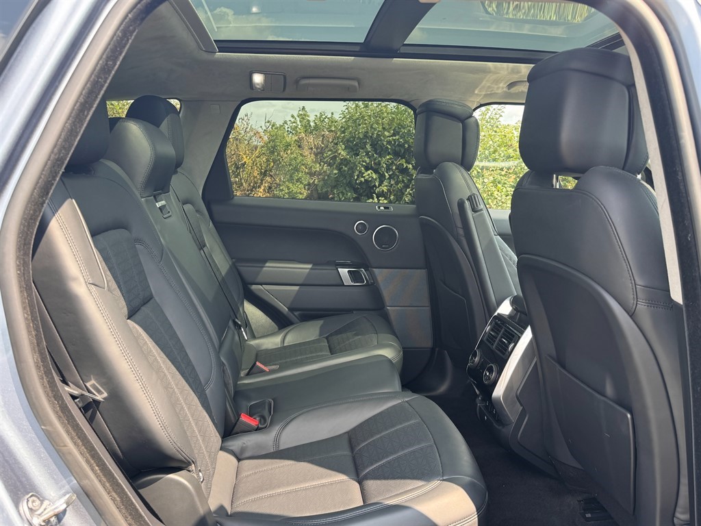 Used Land Rover Range Rover Sport 2018 for sale - 76265755: Photo 15