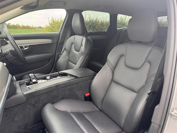 Used Volvo V90 2023 for sale - 76240974: Photo 10
