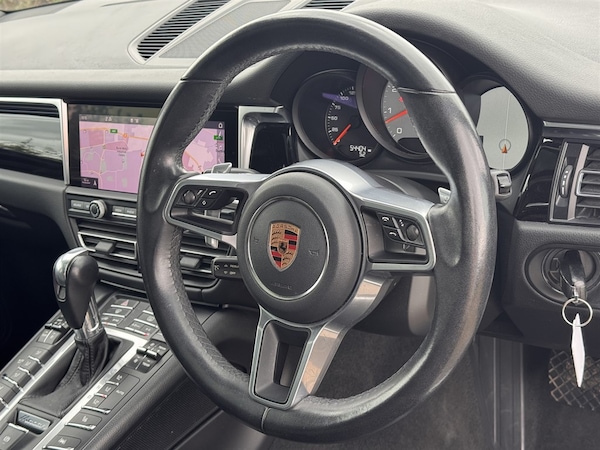 Used Porsche Macan 2020 for sale - 75653163: Photo 10