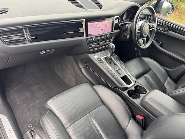Used Porsche Macan 2020 for sale - 75653163: Photo 15