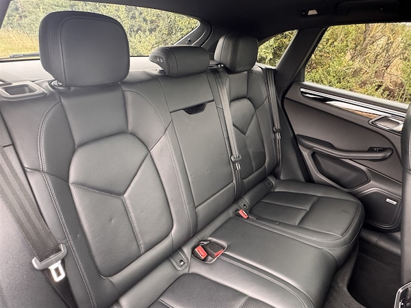 Used Porsche Macan 2020 for sale - 75653163: Photo 16